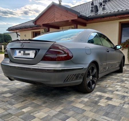 Mercedes-Benz CLK cena 24500 przebieg: 265000, rok produkcji 2004 z Koprzywnica małe 92